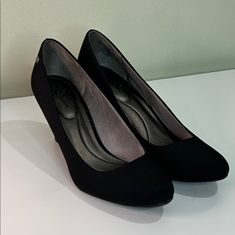 Life Stride Parigi Black Fabric Comfort Pumps – Size 11N NWOT